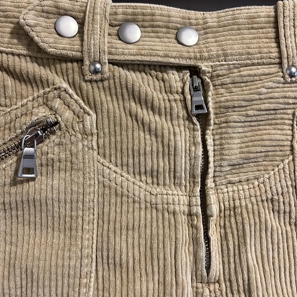 NWTS FREE PEOPLE WELCOME TO THE PARTY SHORTS (28) - Picture 6 of 11